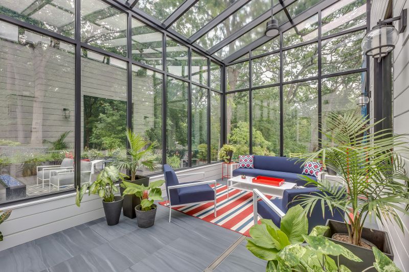 Sunroom Interior Features